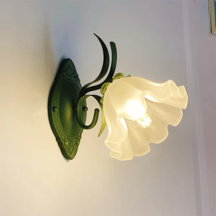 FleurLumière – Applique Murale Élégante Fleur de Muguet