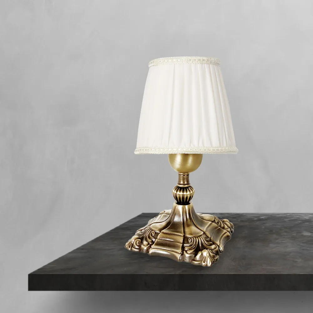 Lampe de Table Baroque avec Base Décorée et Abat-jour Plissé Ghidini 1849