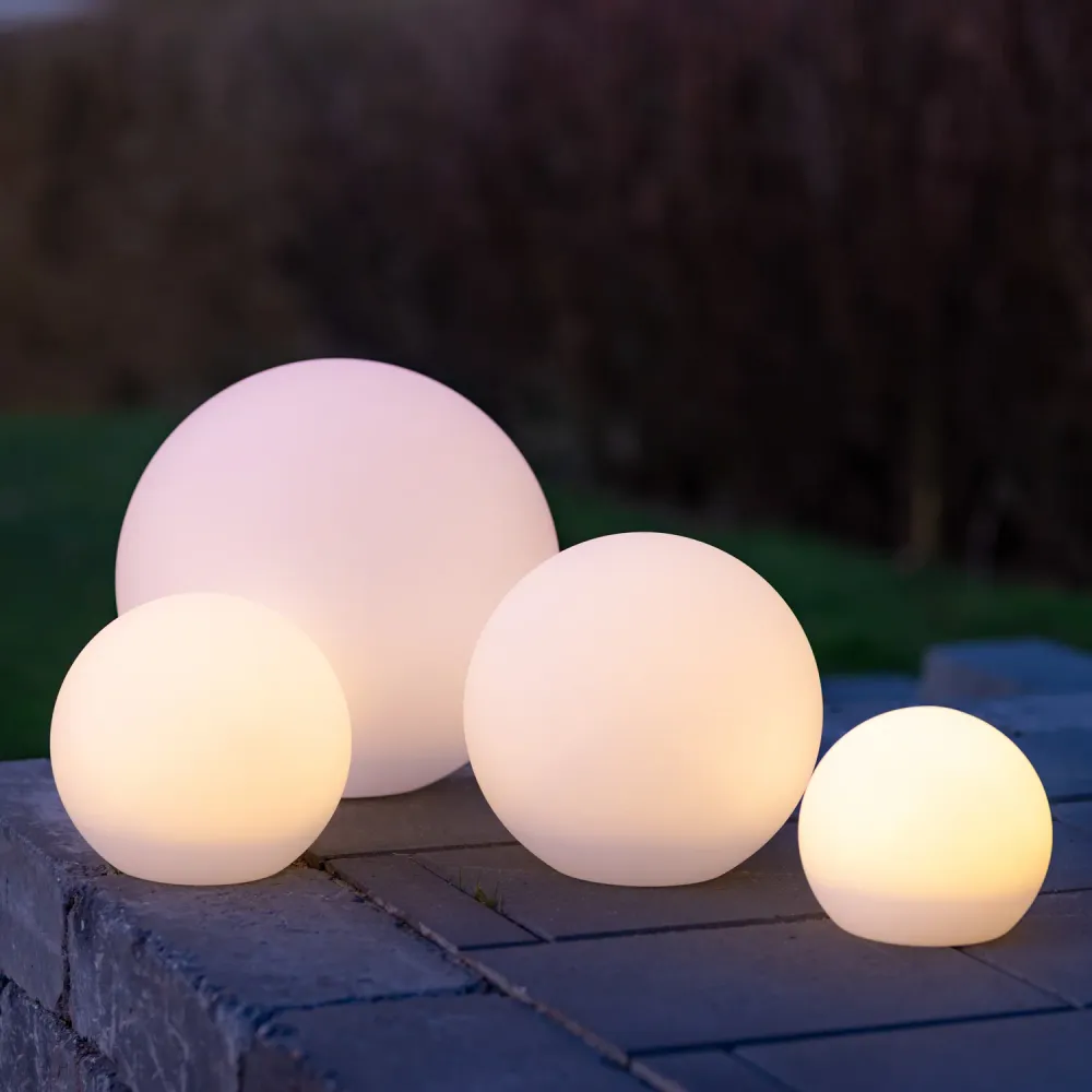 Ida Boule lumineuse LED blanche Ø 20-25-30-40 cm set 4 pièces