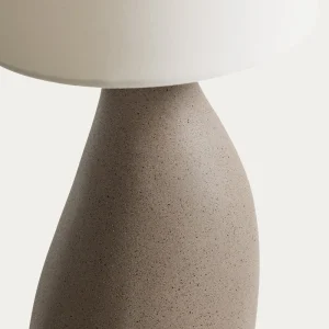 Grande lampe de table Viona avec effet pierre texturée et abat-jour en coton Kave Home Mauritius Mu