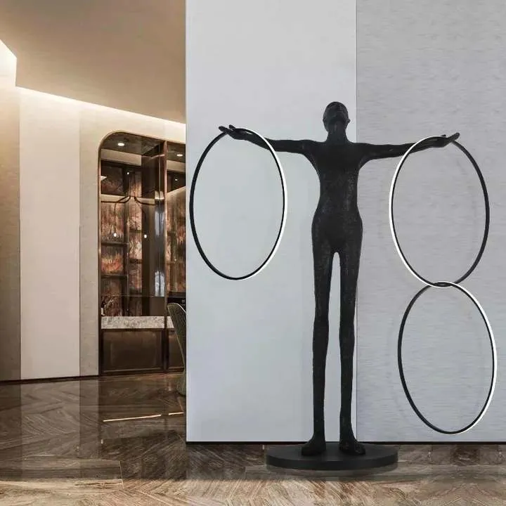 Lampadaire de luxe en forme de statue humanoïde, lampe sur pied moderne et créative pour salon, salle d'exposition, éclair...