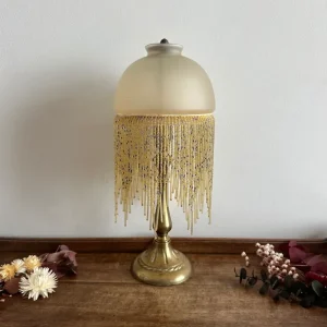 Lampe de chevet style Charleston globe orangé à perles années 70