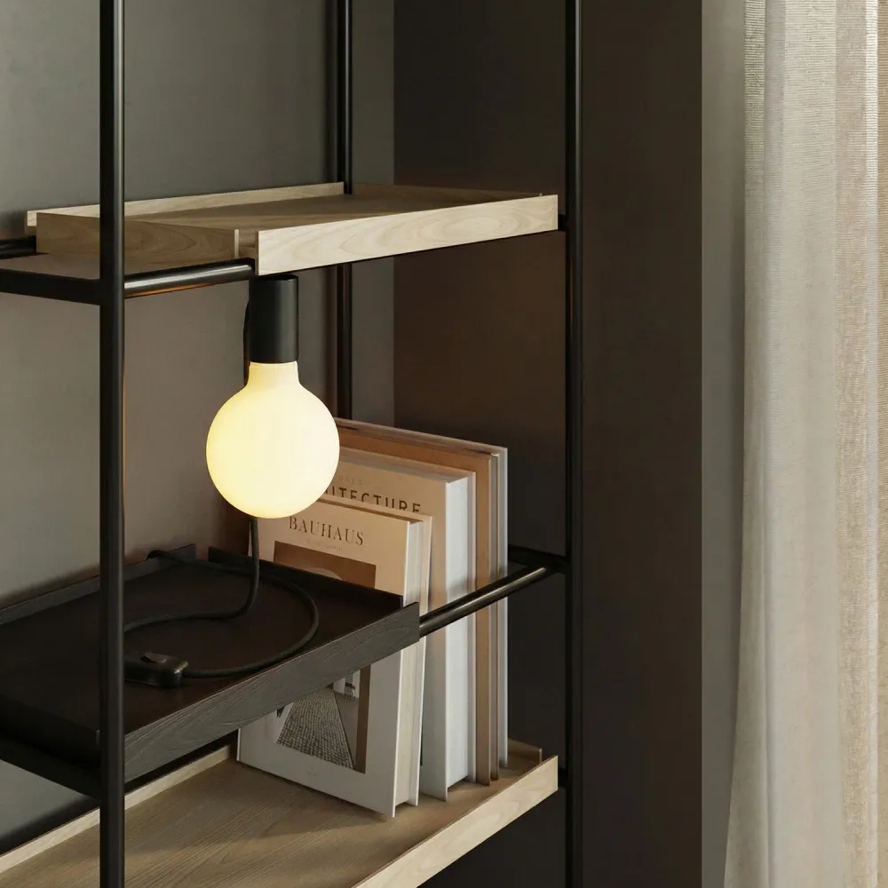 Lampe magnétique plug- avec culot E27 - Noir