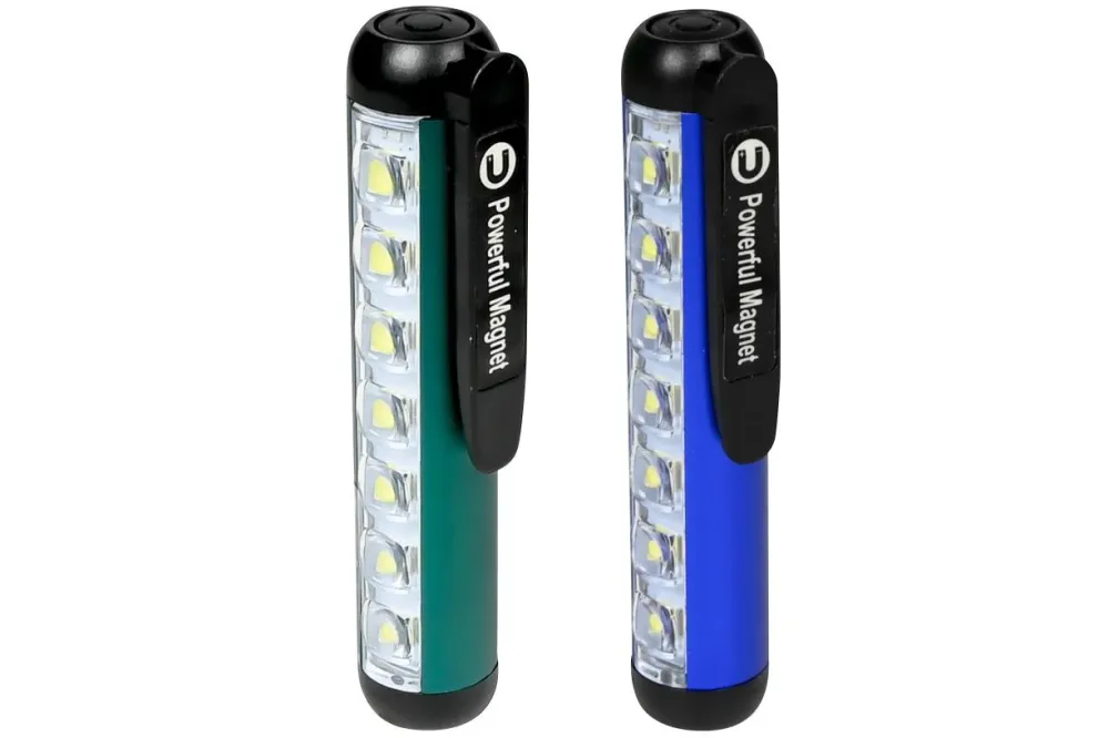 Lampe de poche compacte avec clip manétique display