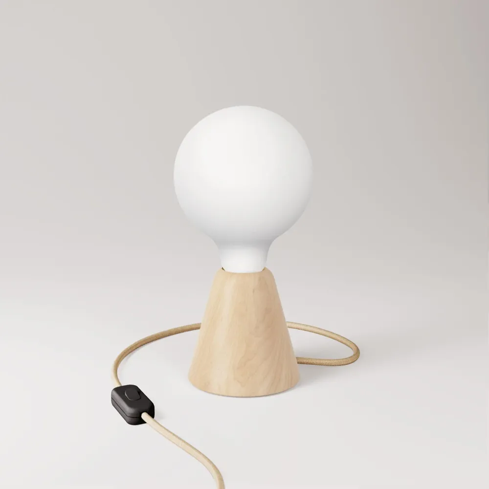 Lampe de table avec base en aulne, ampoule à effet porcelaine, câble RN06 et fiche EU