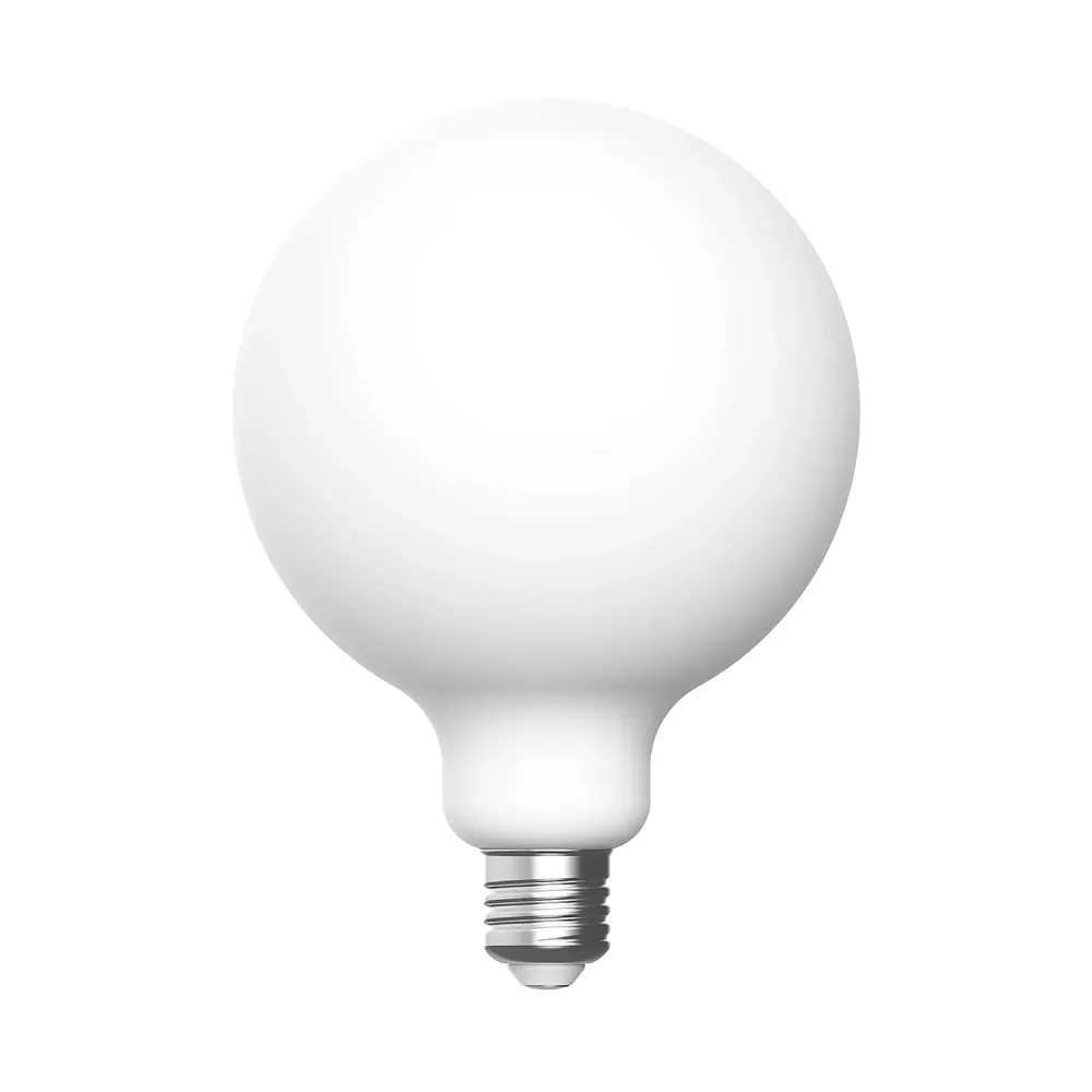 Lampe de table avec base en aulne, ampoule effet porcelaine, câble RN06 et fiche UK