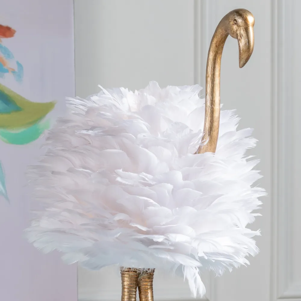 Lampe de table Flamingo - Blanche et dorée - 30,5 cm H - 30 cm H x 19 cm L x 14 cm P