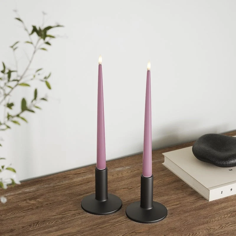 LED Bougie effilée avec vernis, 2 pièces (28 cm) Violet clair