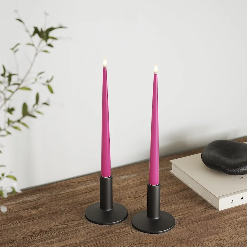 LED Bougie effilée avec vernis, 2 pièces (28 cm) Magenta