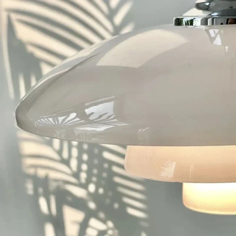 LumiChrome - Lampe pendante au design raffiné