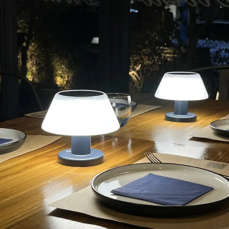 LumièreÉco - Lampe de Table Solaire Rechargeable