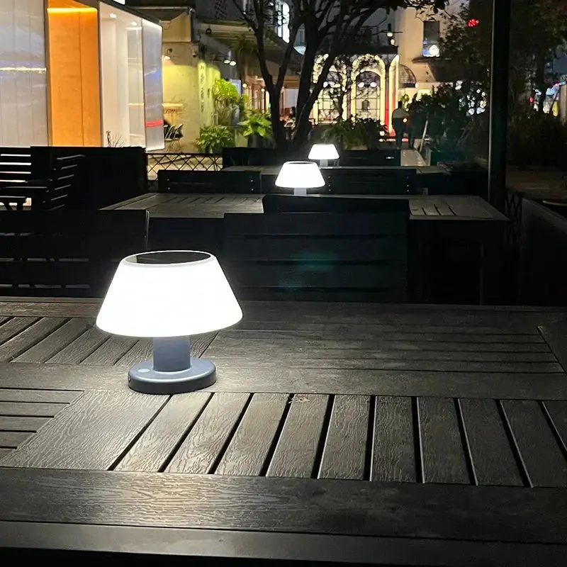 LumièreÉco - Lampe de Table Solaire Rechargeable