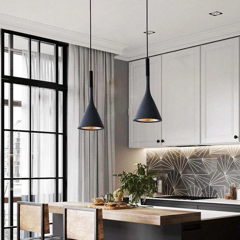 LumièreModerne – Lustre géométrique pour une ambiance contemporaine