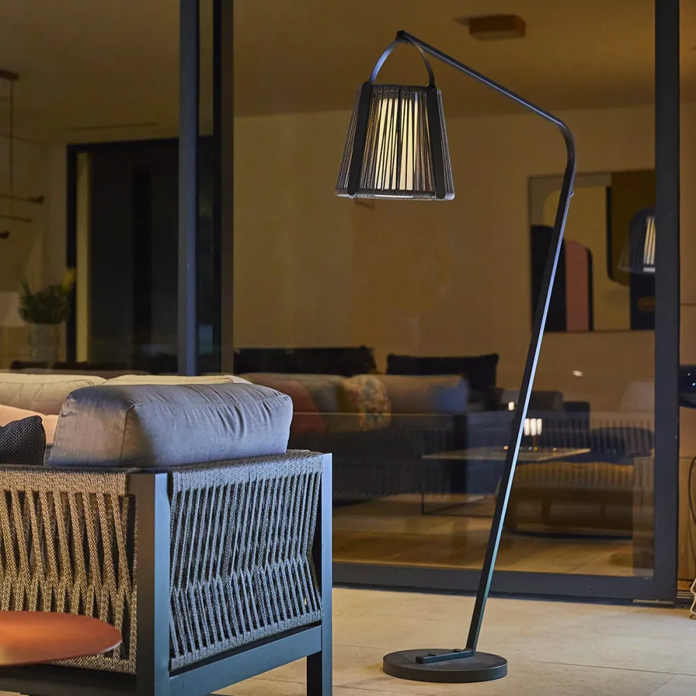 Lampadaire lumineux solaire pied deporté et abat-jour détachable LED blanc chaud RAYGLOW H176cm Lumisky