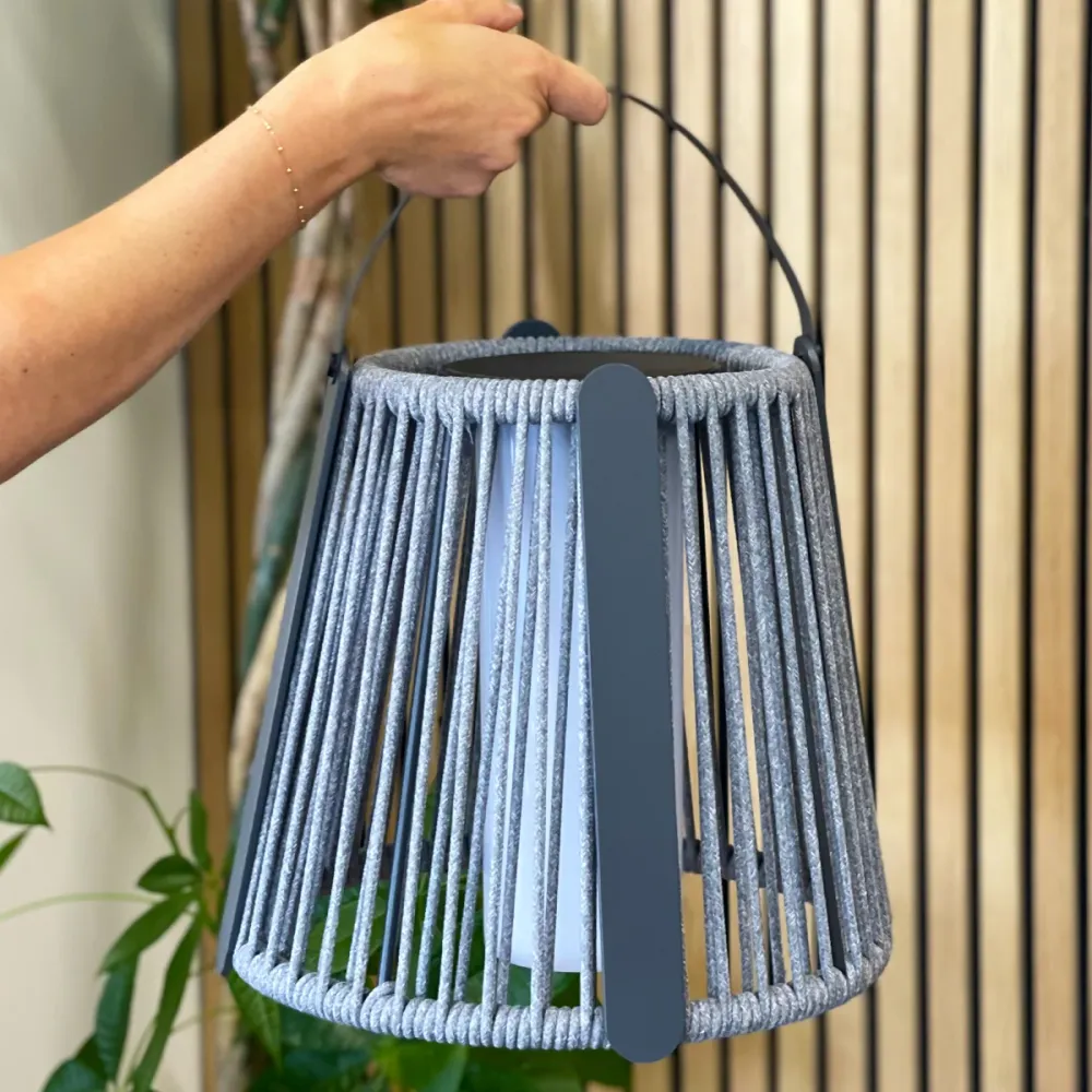 Lampadaire lumineux solaire pied deporté et abat-jour détachable LED blanc chaud RAYGLOW H176cm Lumisky