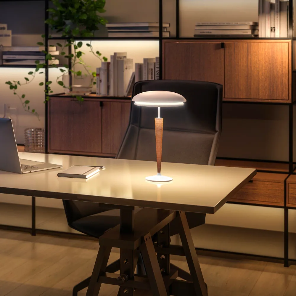 Lampe de table sans fil LED blanc chaud dimmable LAPIS pied en bois de hêtre H36cm Lumisky