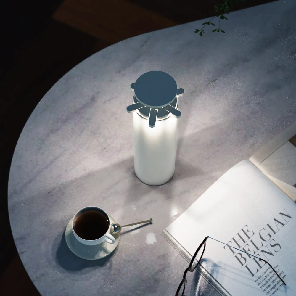 Lampe de table sans fil touch en aluminium blanc LED FIREWORK WHITE H24 cm Lumisky
