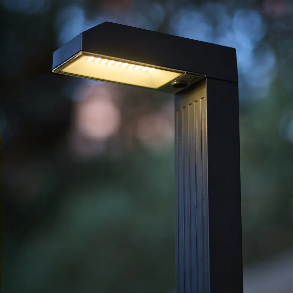 Lot de 4 balises solaires à piquer LED blanc chaud 4X TORLY H40cm Lumisky