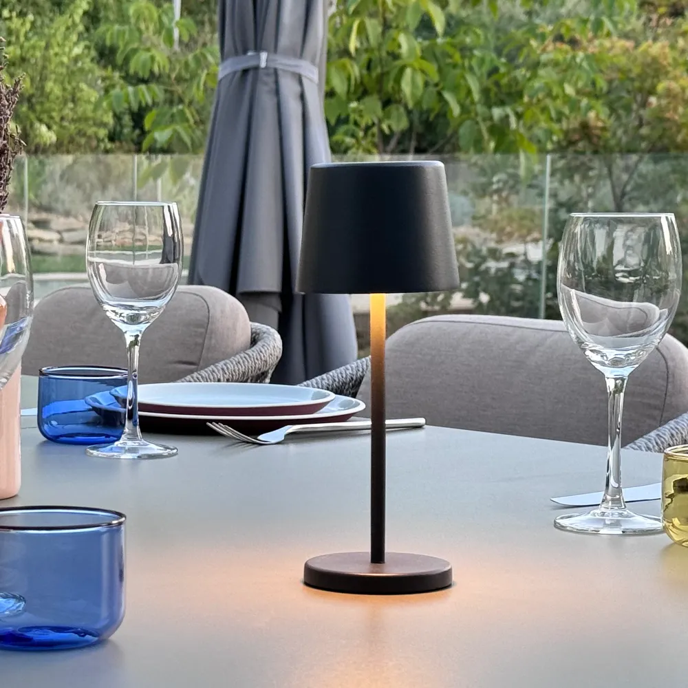 Lot de 6 mini lampes de table touch sans fil en aluminium LED KELLY MINI ROCK blanc dimmable H22cm avec plateau de chargem...