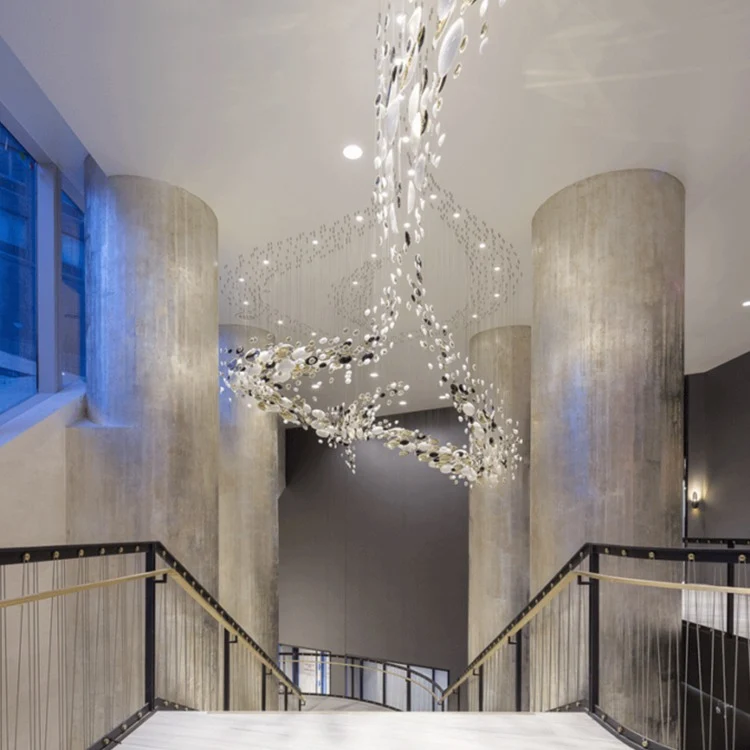 Lustre rectangulaire moderne européen de grande taille et de luxe, orné de cristaux K9 et de LED. « Le prix dépend de la t...