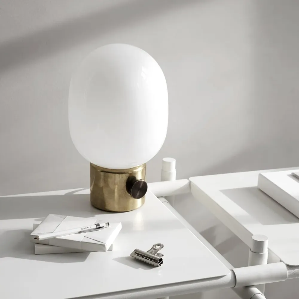 Lampe de table Menu - JWDA Metallic