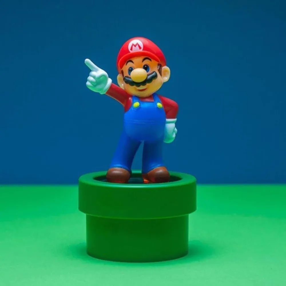 Lampe de chevet de Mario, Nintendo, 1 unité PALADONE PRODUCTS INC.