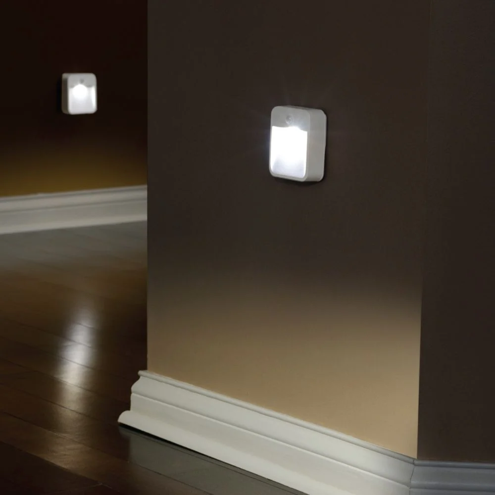 Veilleuse à DEL avec détecteur de mouvement à 20 lumens PGA
