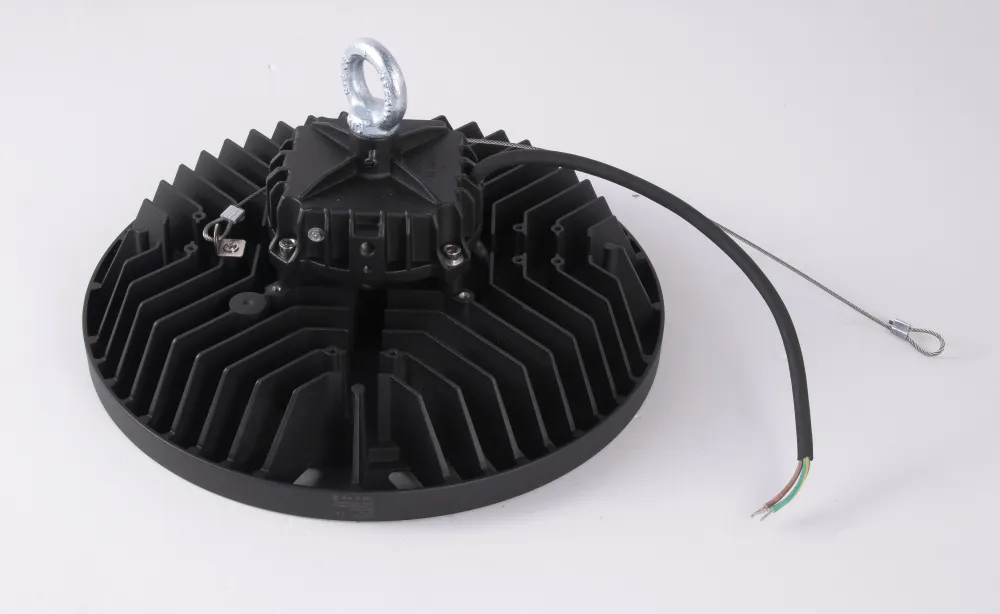 Projecteur industriel URANO noir 90 degrés 4000 k Mantra 7421