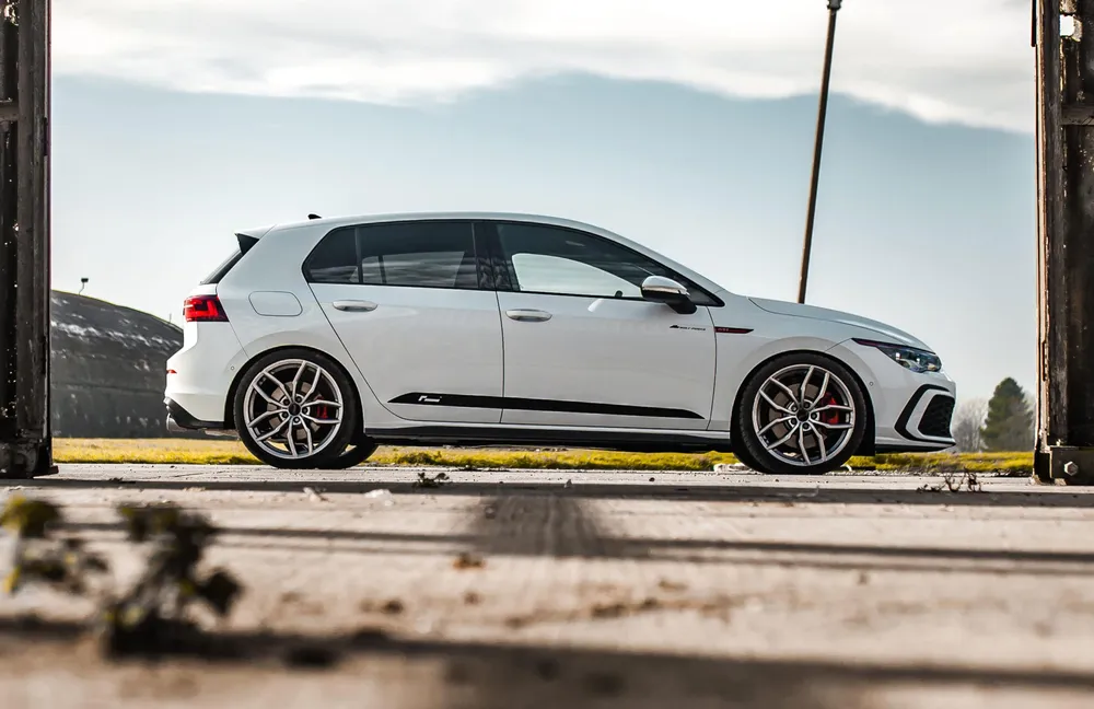 RacingLine Ressorts de rabaissement VW Golf MK8 GTI/GTD & Clubsport