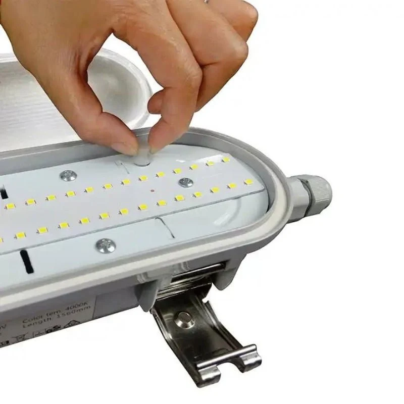 Réglette LED Étanche 150cm 50W 125lm/W IP65 avec Détecteur Intégré Silamp