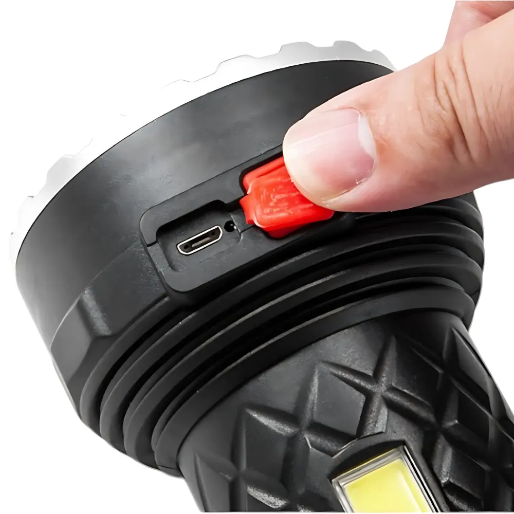 Lampe torche puissante rechargeable Surplus Militaires®