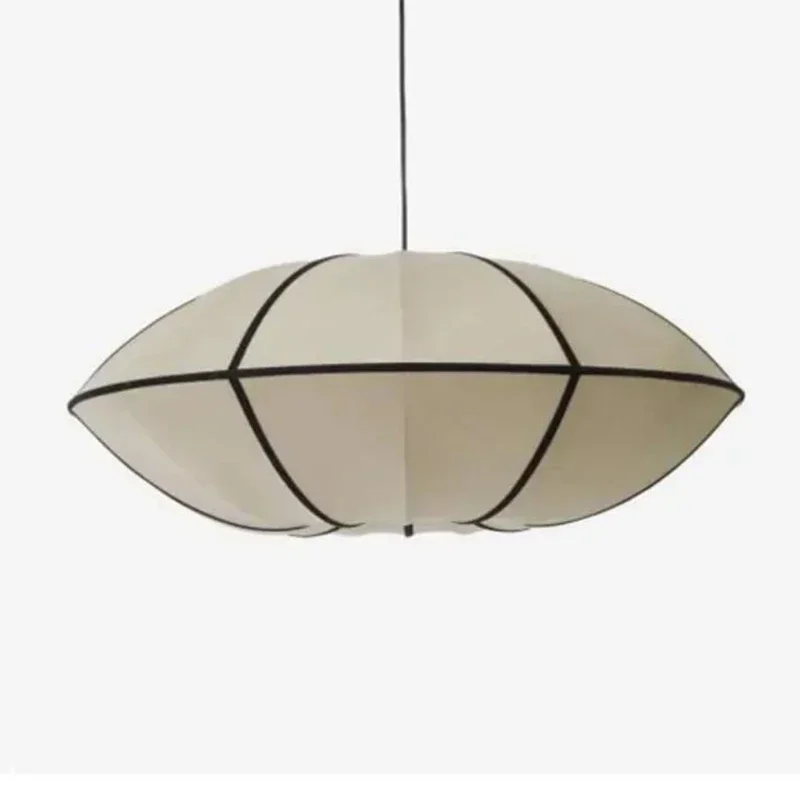 Suspension Japonaise Blanche et Noire