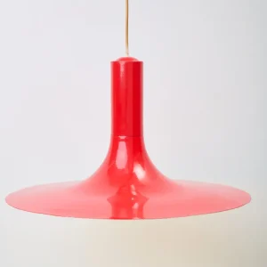 Suspension rouge, Thorn Canton, 1970