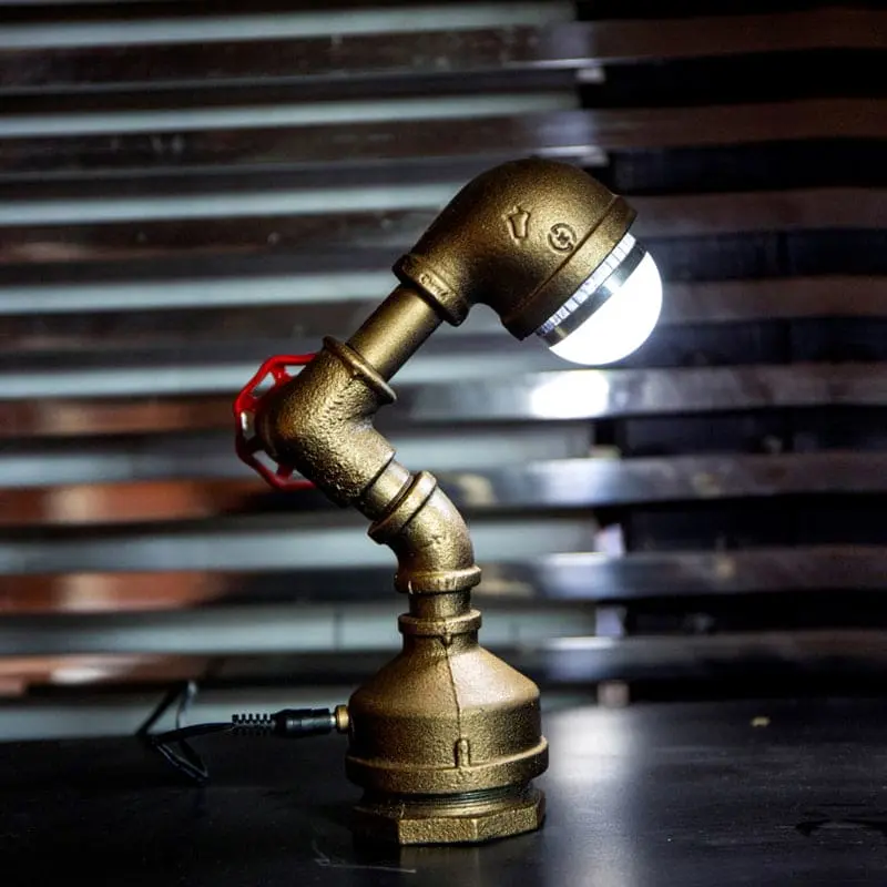 TechLaiton - Lampe Robot Steampunk en Laiton avec Interrupteur à Manette