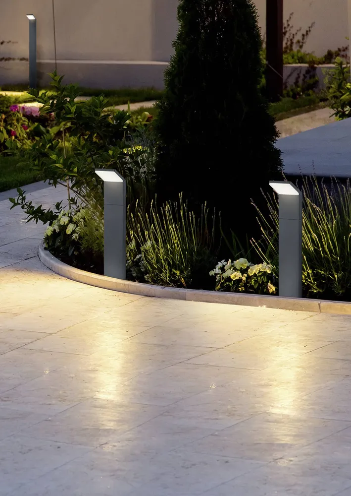 Trio Pearl Anthracite Aluminum LED Outdoor Floor Lamp 521160142