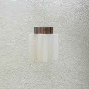 Sonia, la suspension en plexi 80's N°155 TVR