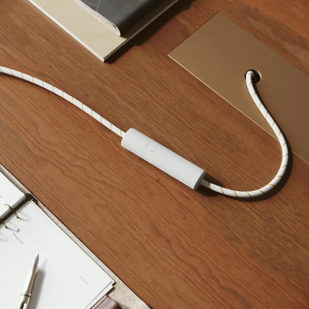 Variateur universel à bouton-poussoir pour ampoules à incandescence et ampoules LED dimmables - Blanc