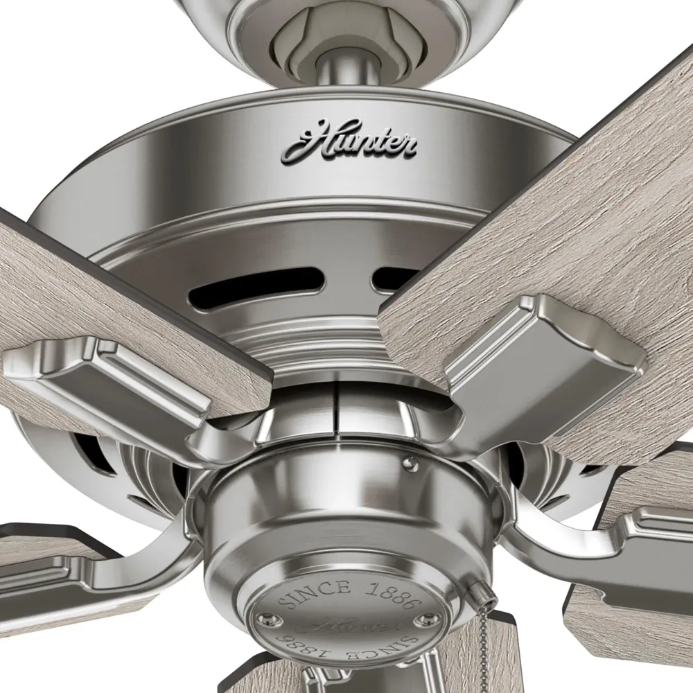 Ventilateur de plafond Hunter 44 Altidore en nickel brossé avec kit d'éclairage LED et chaînette - Style campagnard, rusti...