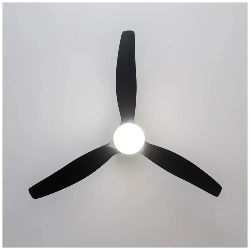 Ventilateur de plafond 52 pouces éclairage LED connectivité WiFi 6 vitesses mode été hiver Cecotec