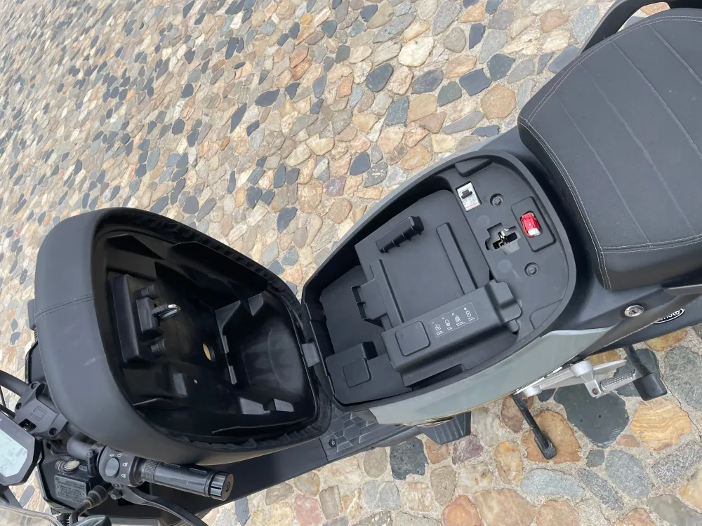 Vmoto CPX d'occasion 2025 – 28 665 km