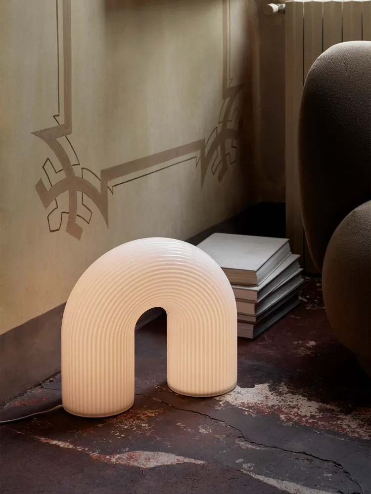Vuelta Floor Lamp - White