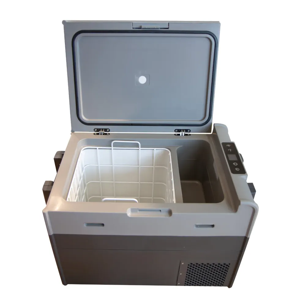 Kompressor Kühlbox | 45 LTR | 12/24 V Anschluss | -18 °C | Batterieschutz 18V | 2 Batteries