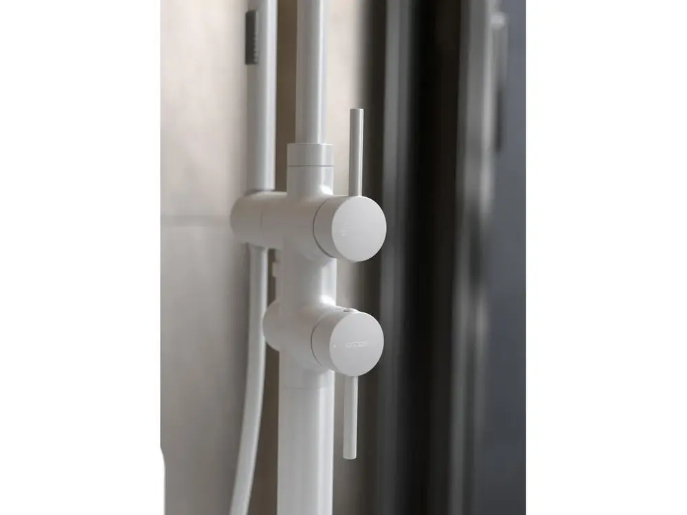 Mitigeur mural Robinet mitigeur bain-douche sur pied Blanc - Corbeau