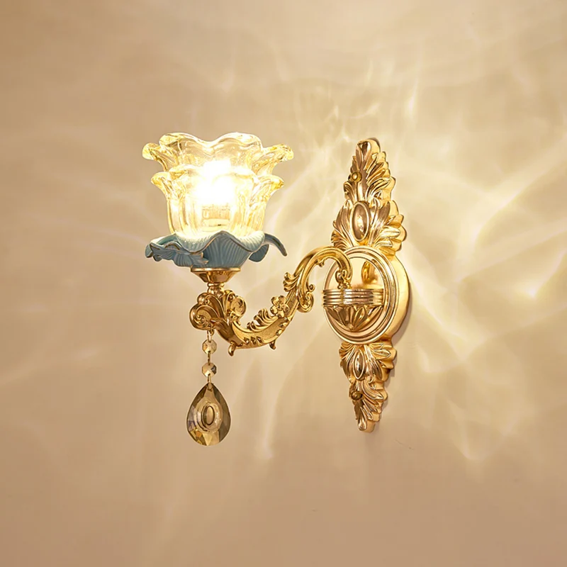 Applique murale classique en verre sculpté doré, abat-jour en forme de fleur, luminaire décoratif d'intérieur, excellent p...