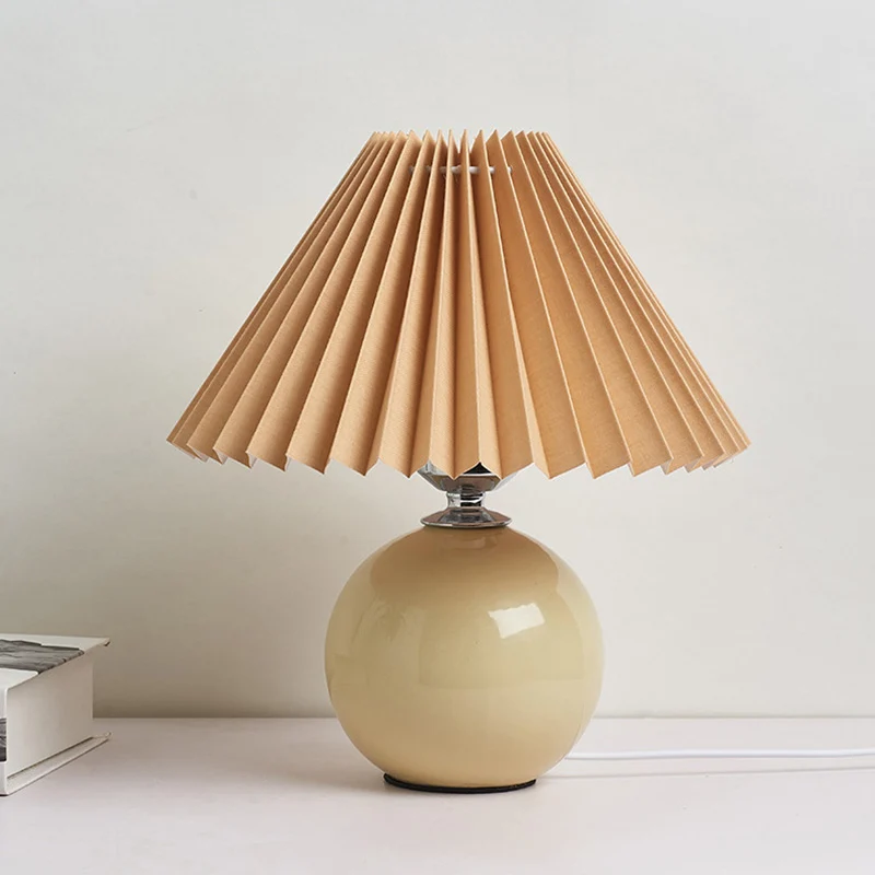 Lampe de table de chevet Globe en céramique, éclairage de table de chevet tendance avec abat-jour plissé conique avec déte...