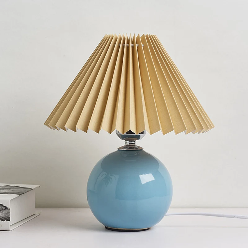Lampe de table de chevet Globe en céramique, éclairage de table de chevet tendance avec abat-jour plissé conique avec déte...