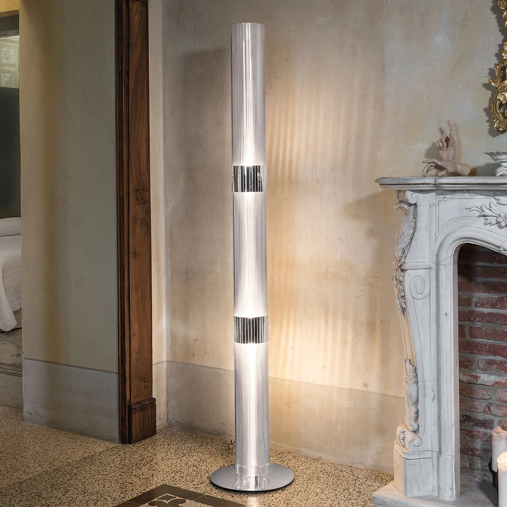 Slamp La Lollo lampadaire designer, prisme avec 16 couleurs RVB