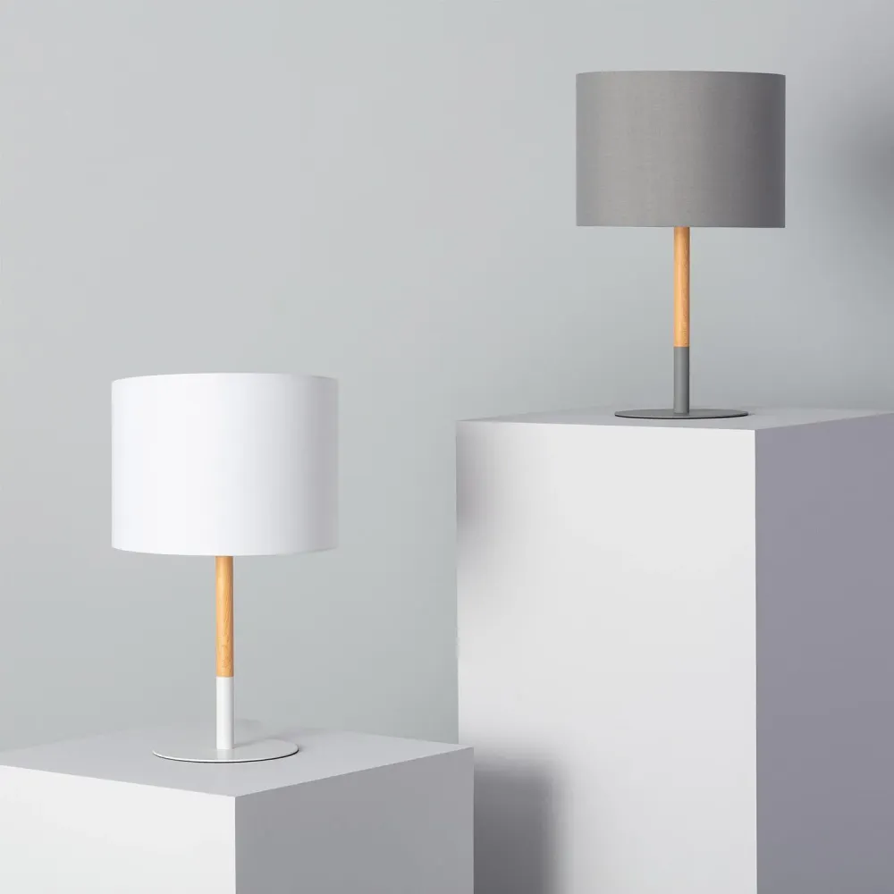 Plafonnier à lumière directionnelle Lampe de table Silinda connectée Wi-fi avec éclairage réglable par variateur