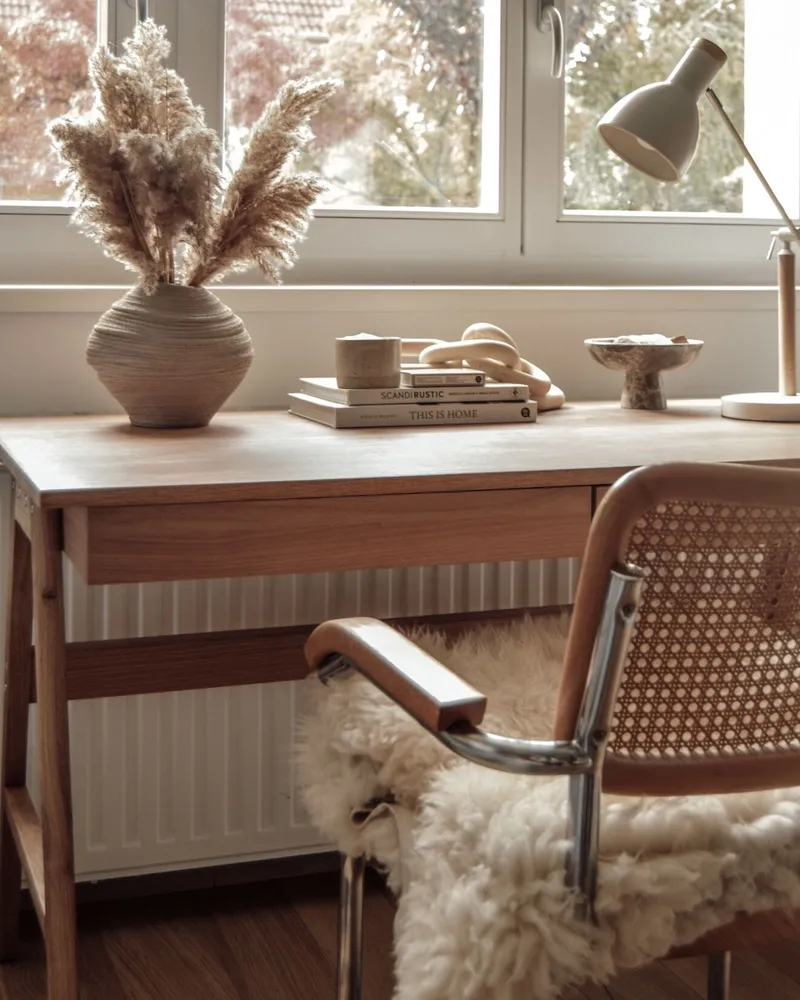 Table Lamp Blanc pur and Light Wood PECKOS