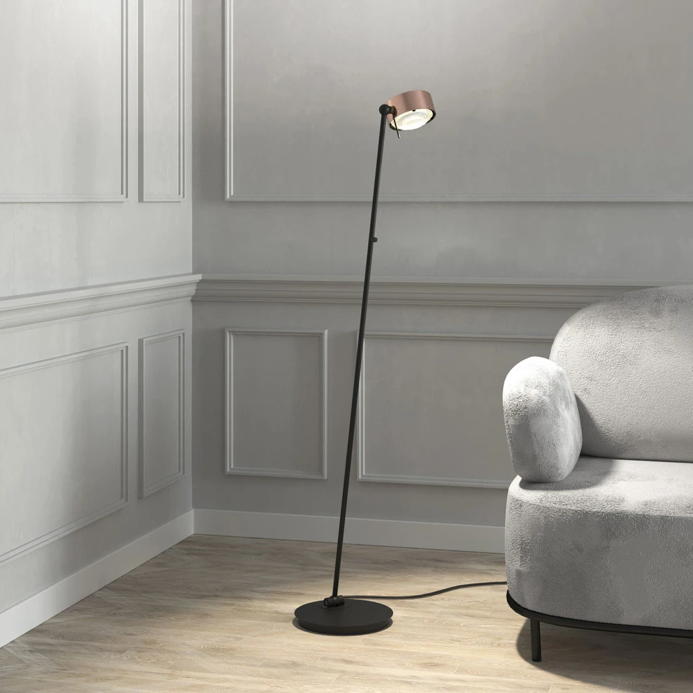 Lampe à détection Puk! 120 Floor LED évidentes/mates, cuivré/noir